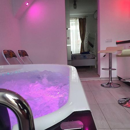 锡比乌White House & Jacuzzi公寓 外观 照片