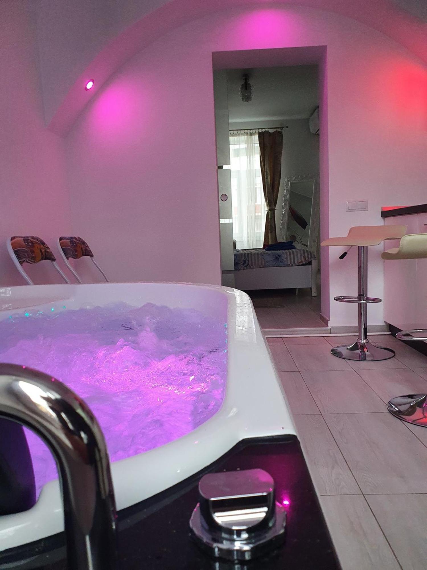 锡比乌White House & Jacuzzi公寓 外观 照片